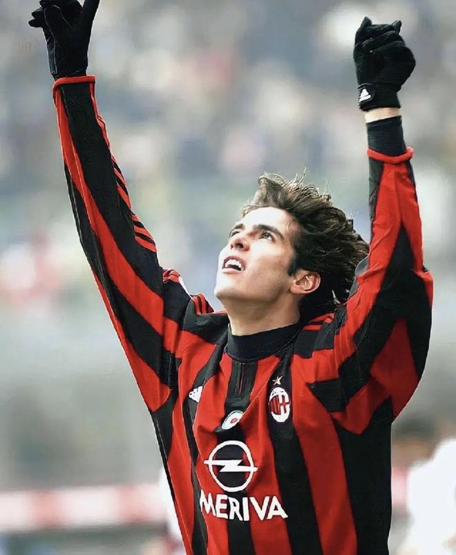 欧洲豪门势不可挡，锋线进攻威震世界