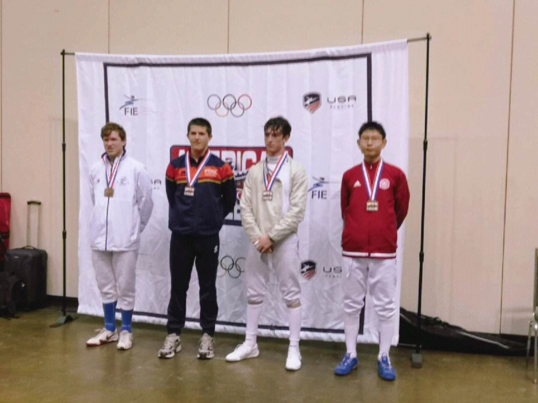 南美选手连败击败对手斩获银牌