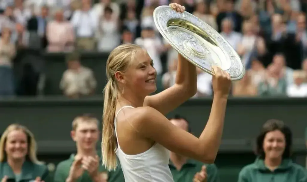  莎拉波娃在热火比赛中问鼎冠军，绝杀引发热议！